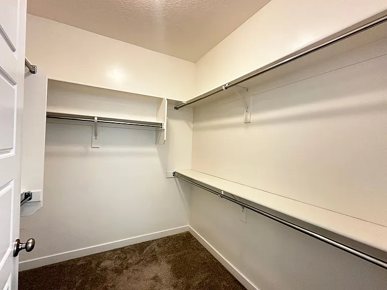 5042 W Willow Way — Photo 18