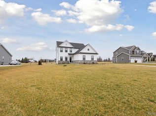 4827 Emerald Valley Loop, Fowlerville, MI 48836