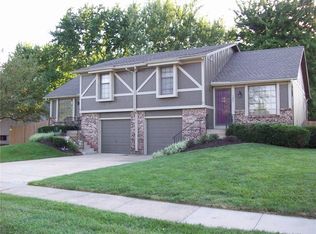 1801 S Scarborough St, Olathe, KS 66062