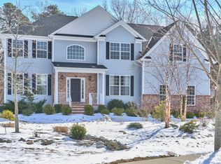 21 Hazelton Ct, Manahawkin, NJ 08050
