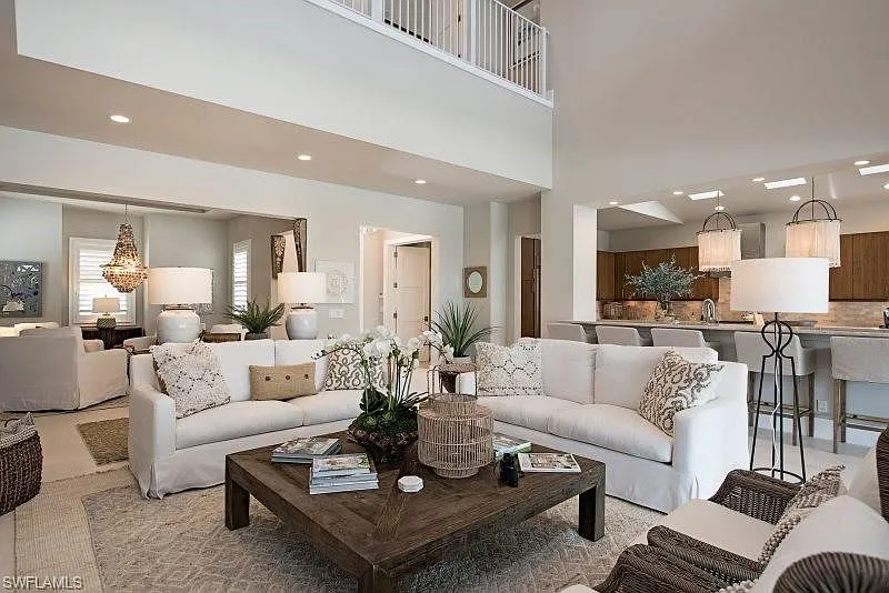 4 bed, 5.5 bath, 4336 sqft, $63,600 — Photo 4