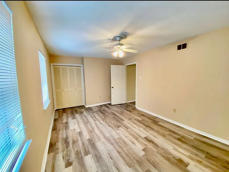 5666 Hinton Pl — Photo 10