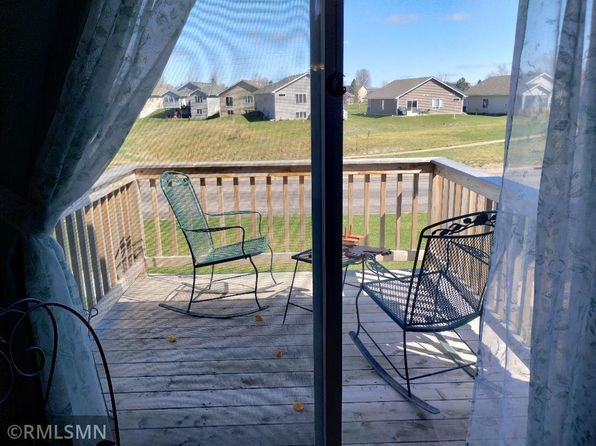 1006 Pleasant View Ct NW, Isanti, MN 55040