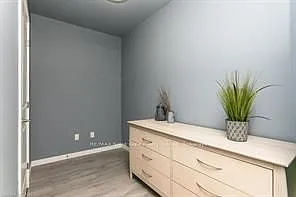 181 King St S #1010 — Photo 23