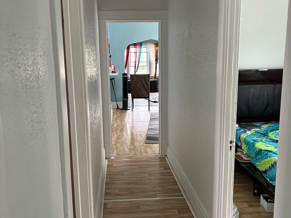 1st image of 275 Minnesota Ave Floor 2