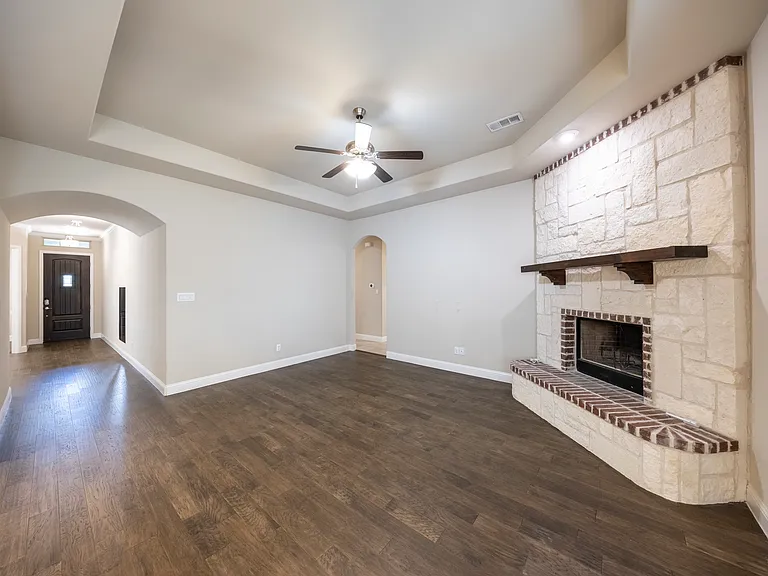 3404 Herron Dr — Photo 8