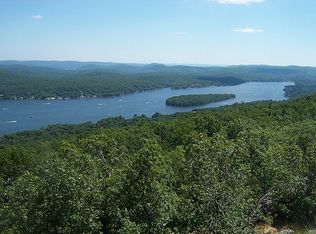 11 Van Orden Ln, Greenwood Lake, NY 10925
