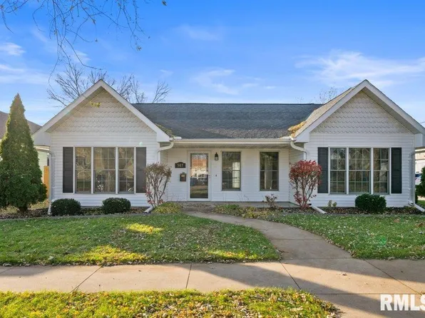 507 9th Ave, De Witt, IA 52742