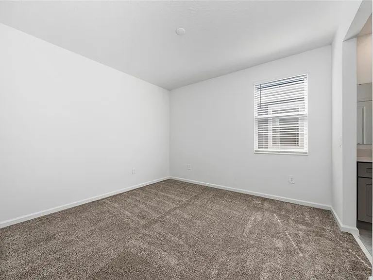 4132 Jespersen St — Photo 20