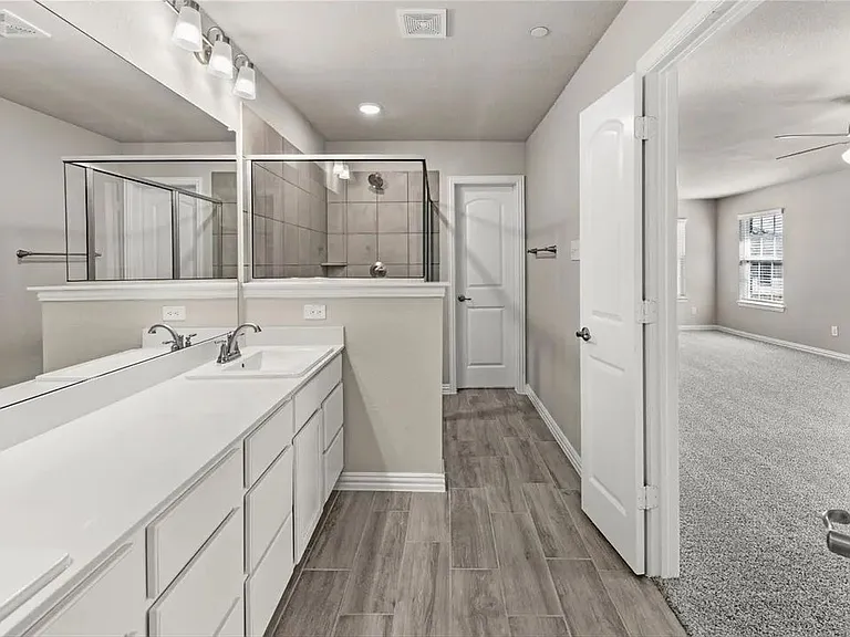 2820 Percheron Dr — Photo 17