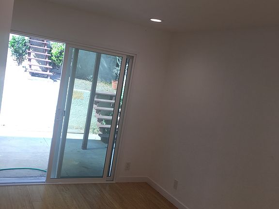4th image of 543 S Ave 60