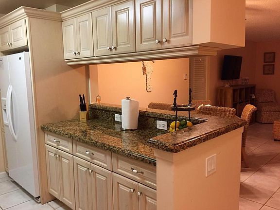 4th image of 88500 Overseas Hwy APT 406