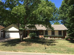 411 Ridgeview Dr, Claremore, OK 74017