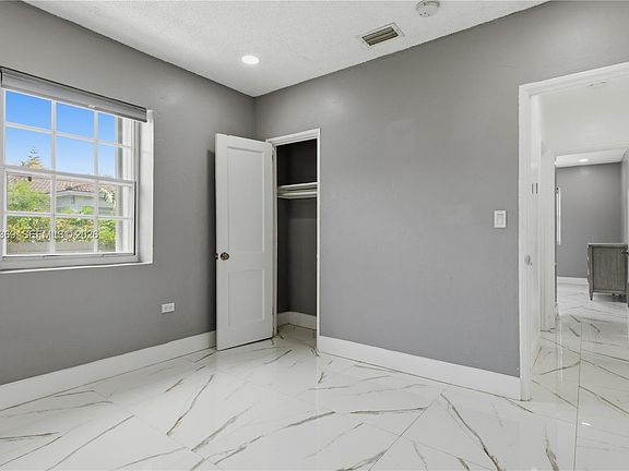 5th image of 11221 NE 9th Ave #1