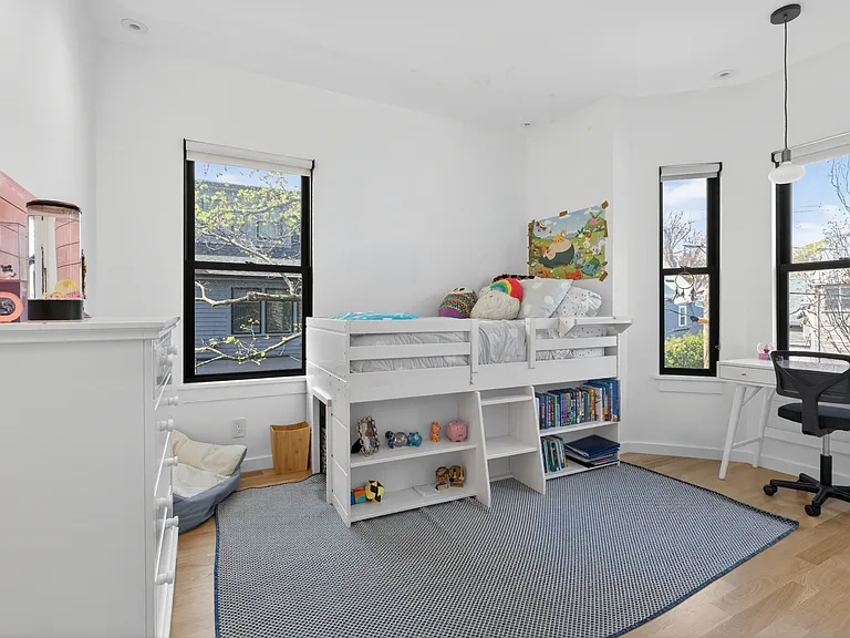 96 Henry St #1 — Photo 12