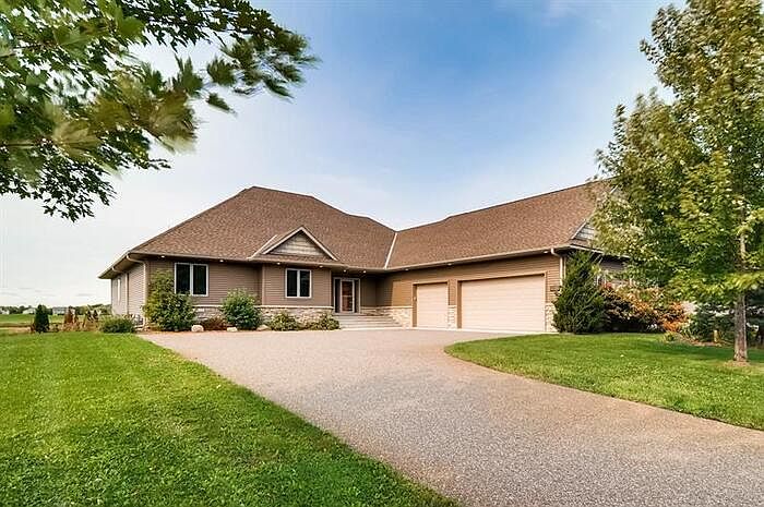 1st image of 9751 Kahler Ct NE