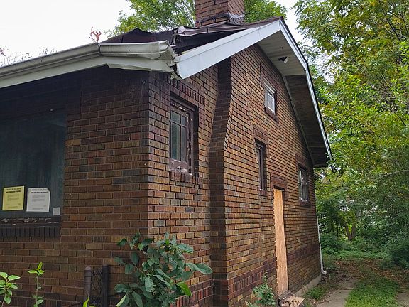 5th image of 1484 E Cantrell St
