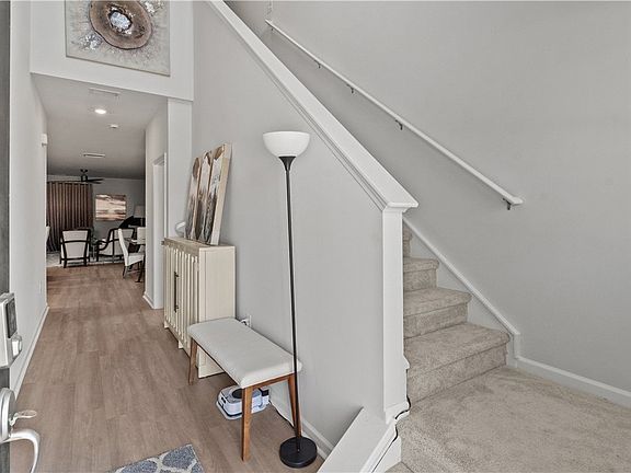 3rd image of 293 Lillian Street