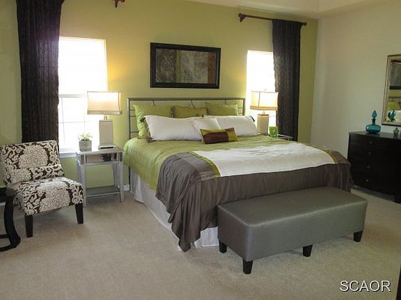 3rd image of 22957 Surry Ln