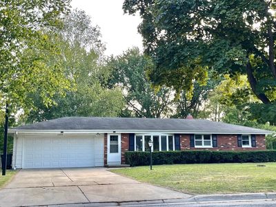 1209 Nova Ln, Green Bay, WI, 54304