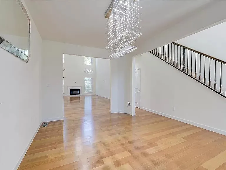 101 Hannahs Mill Dr — Photo 14