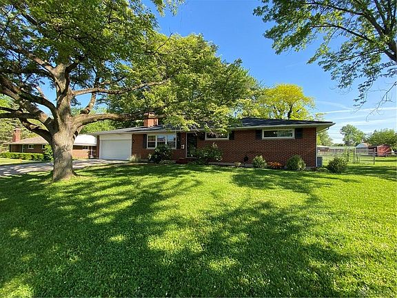 3rd image of 1009 Donson Dr