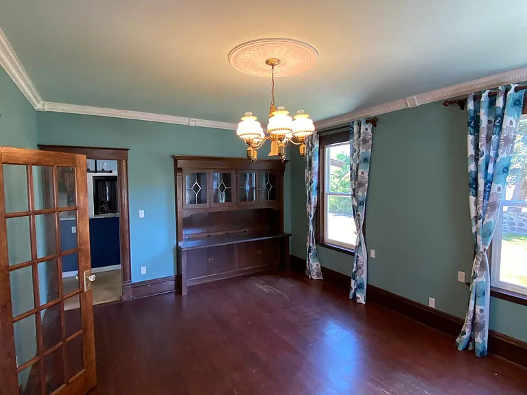 715 E Capitol Ave — Photo 6