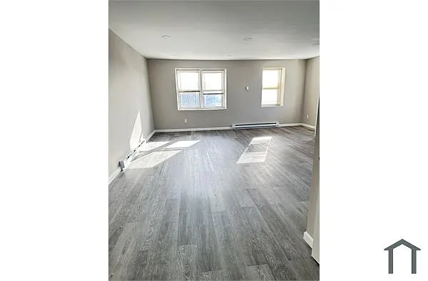 Building Photo - 5200 N 8th St #2