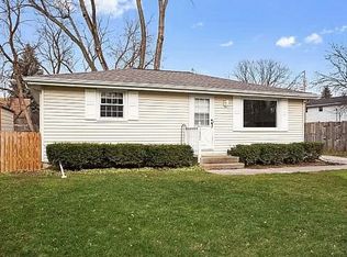 1820 Christiana St, Green Bay, WI 54303
