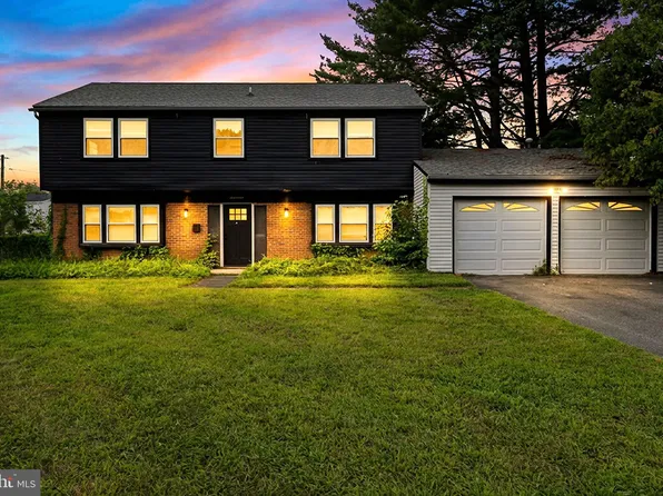 17 Tillman Ln, Willingboro, NJ 08046