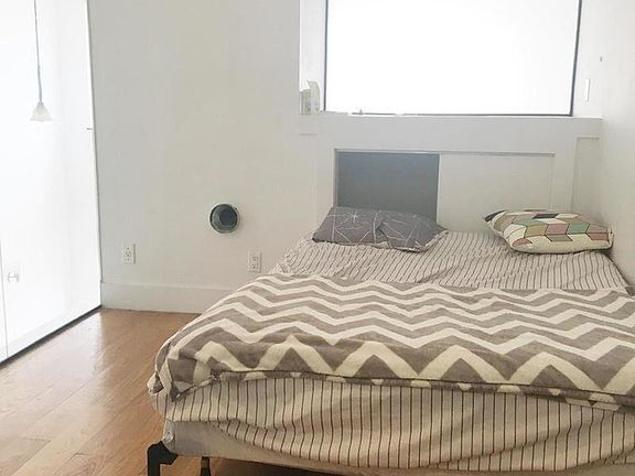 3rd image of 56 Jefferson St APT 2R
