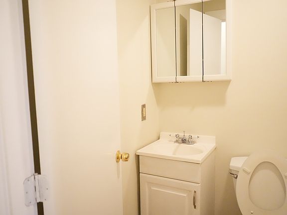 4th image of 1200 Cambridge St #2
