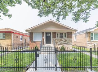 11028 S Eberhart Ave, Chicago, IL