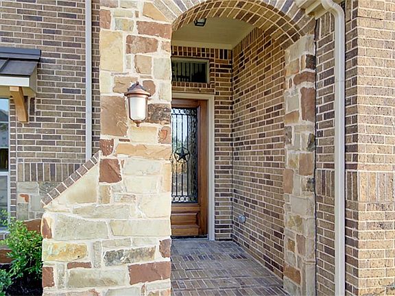2nd image of 21307 Bishops Mill Ct