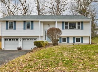 190 Mayflower Ln, Meriden, CT 06450