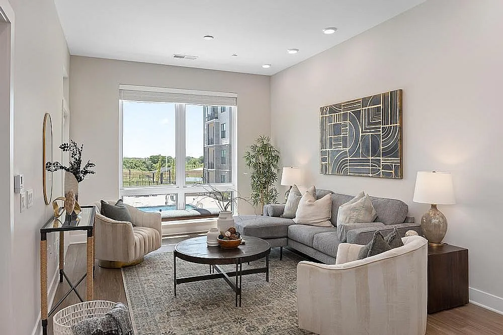 The Brentwood — Photo 3