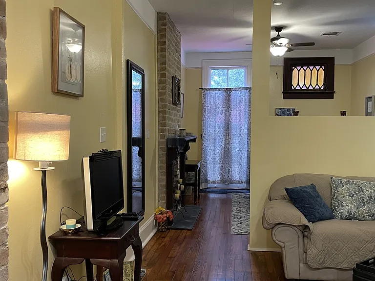 S Solomon St — Photo 15