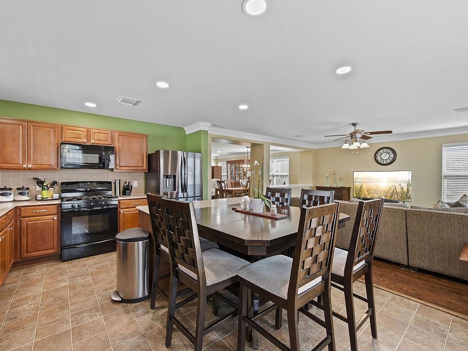 1st image of 6615 Green Pear Ln