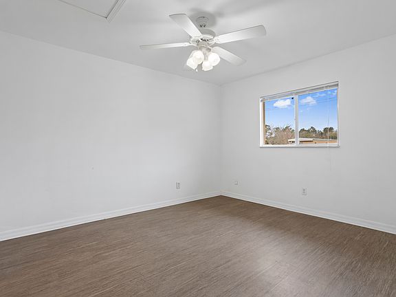 4th image of 9100 Gray Ave #A