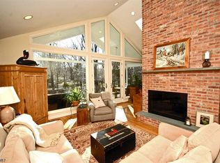 4 Valley View Rd, Morristown, NJ 07960