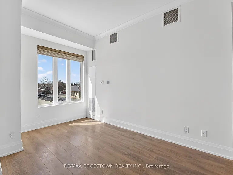 1 Hume St #220 — Photo 7