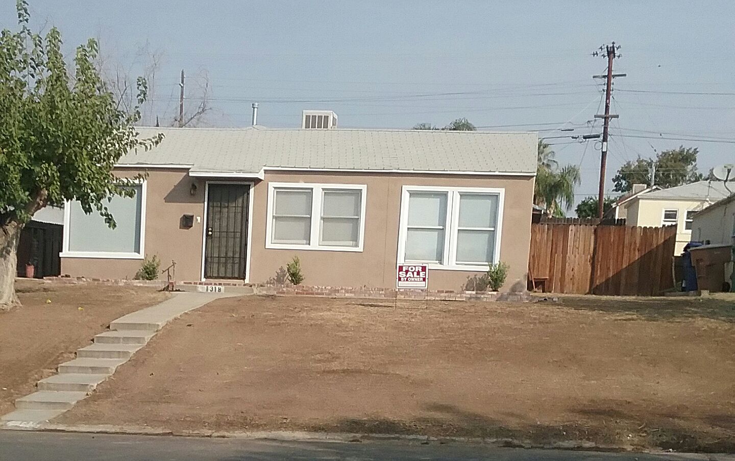 1318 Crawford St, Bakersfield, CA 93305 Zillow