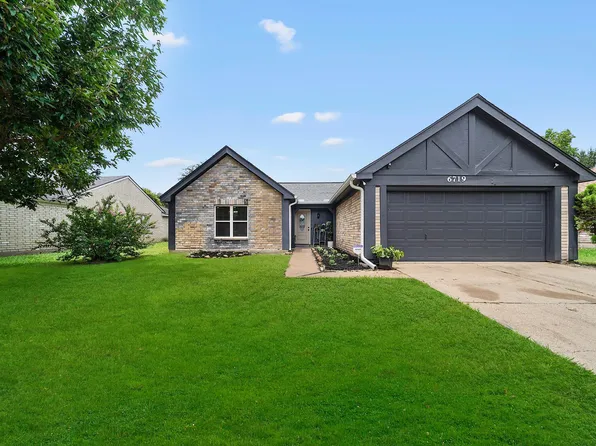 6719 Prairie Village Dr, Katy, TX 77449
