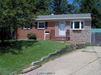 3rd image of 1826 Giles Ct