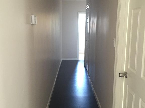 2nd image of 1044 S Plymouth Blvd