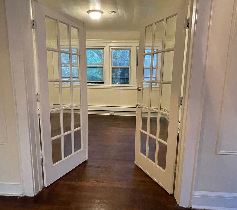1st image of 19-21 Poe Ave #3