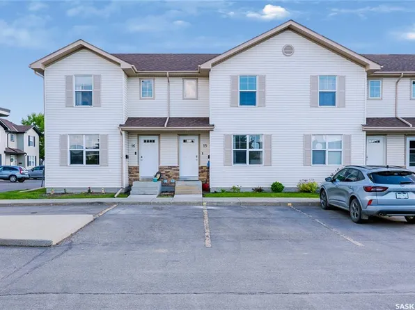 UNIT 15-135 Pawlychenko LANE, Saskatoon, SK S7V 1J8