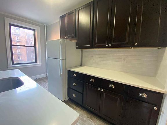 4th image of 11818 Metropolitan Ave APT 2E