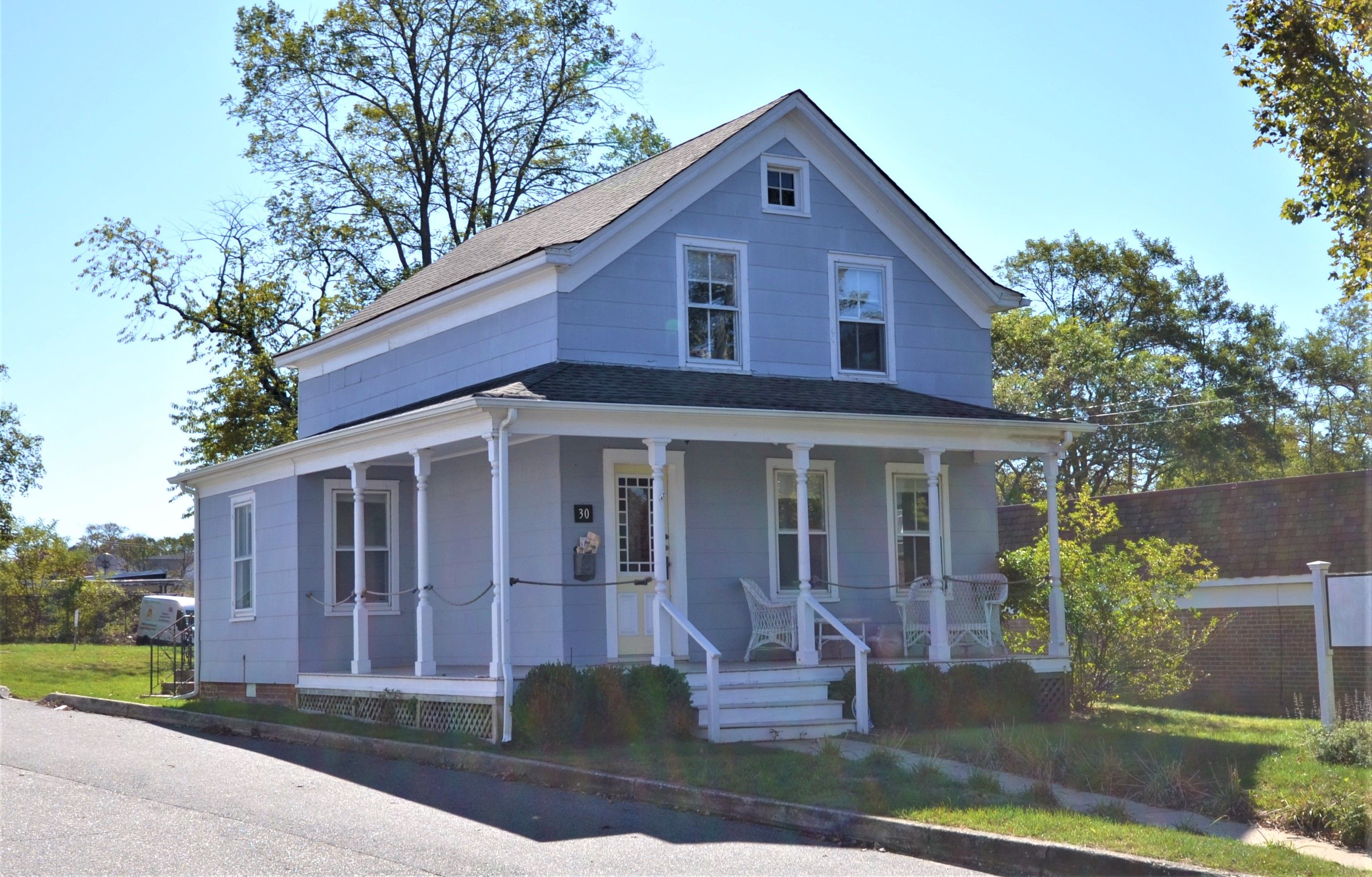 30 Jagger Ln, Southampton, NY 11968 Out East