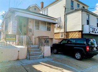 1065 White Plains Rd, Bronx, NY 10472